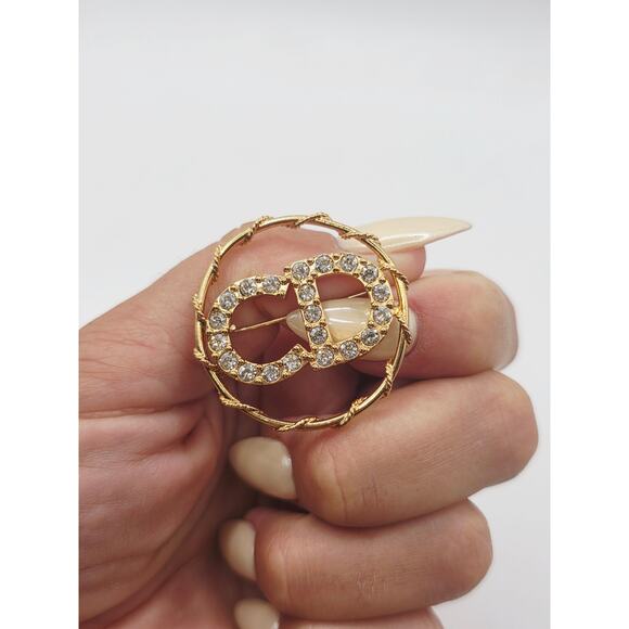 Christian Dior Gold-tone Crystal CD Logo Round Brooch - Picture 8 of 10